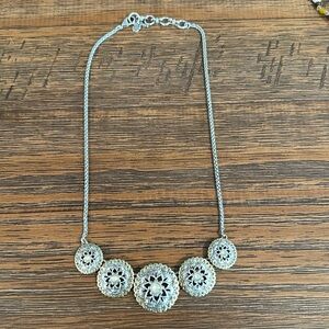Lucky Brand beautiful flower necklace